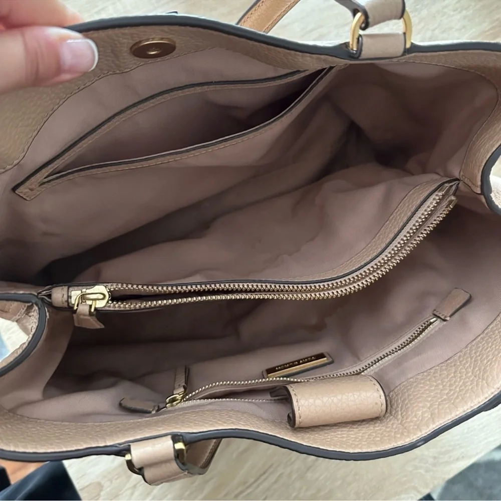 Tory Burch Blush Pink Nude Color Tote - Picture 3 of 5